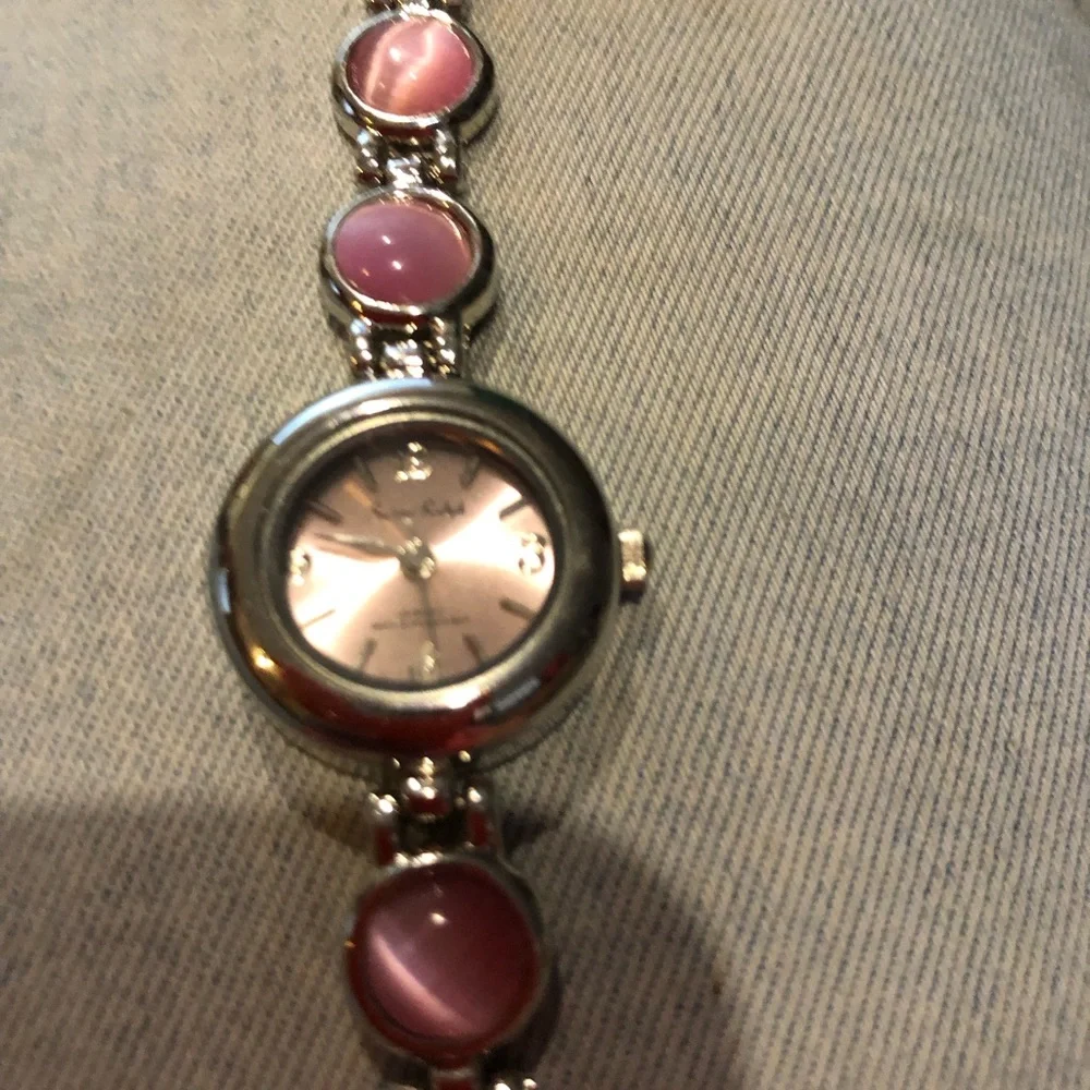 pink cats eye effects women’s wrist watch fashion jewellery - Picture 5 of 10